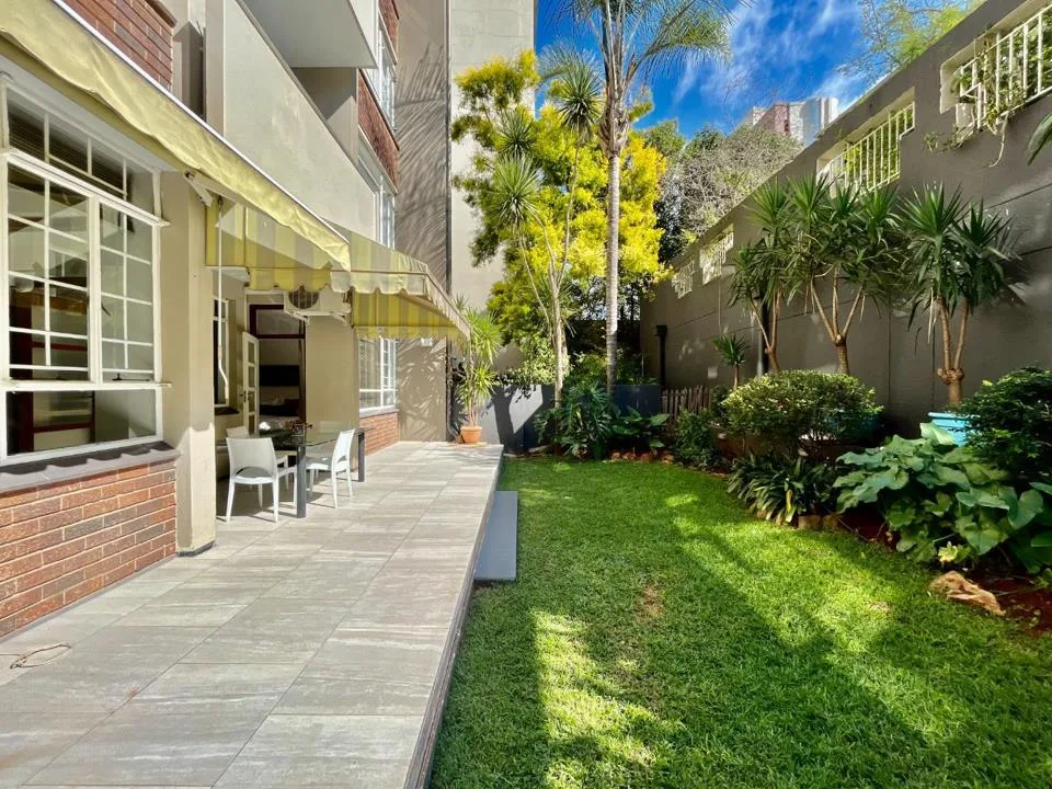 2 Bedroom Apartment / flat to rent in Rosebank
