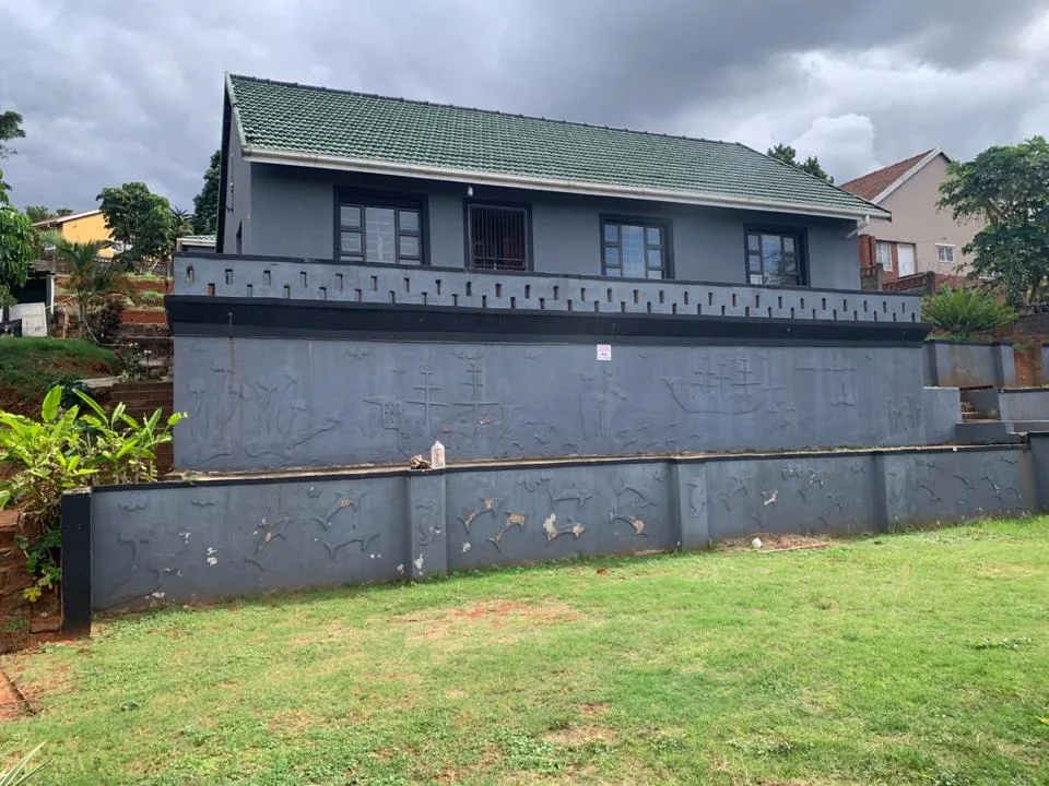 3 Bedroom House to rent in Montclair
