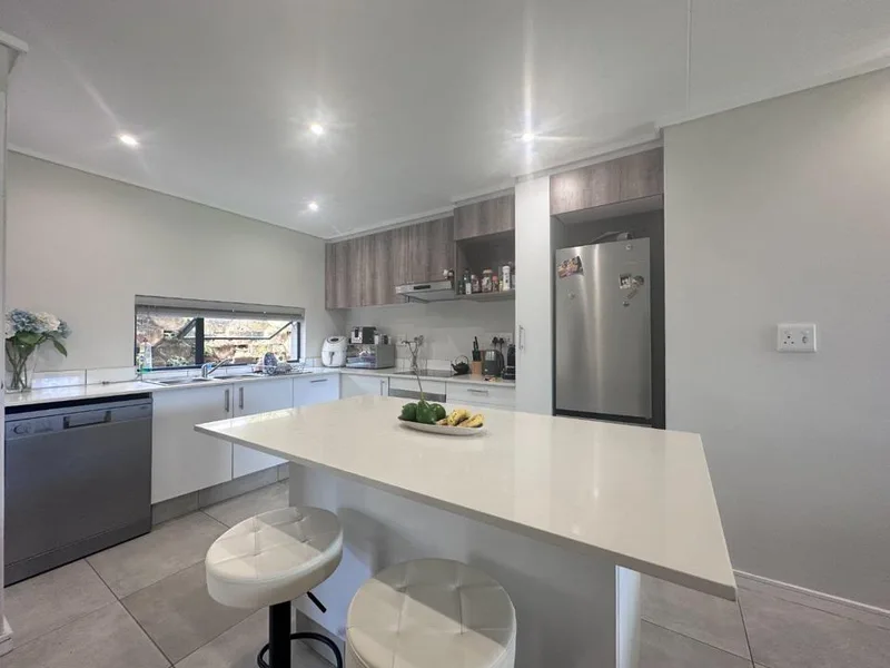 2 Bedroom Apartment / flat to rent in Hillcrest Central