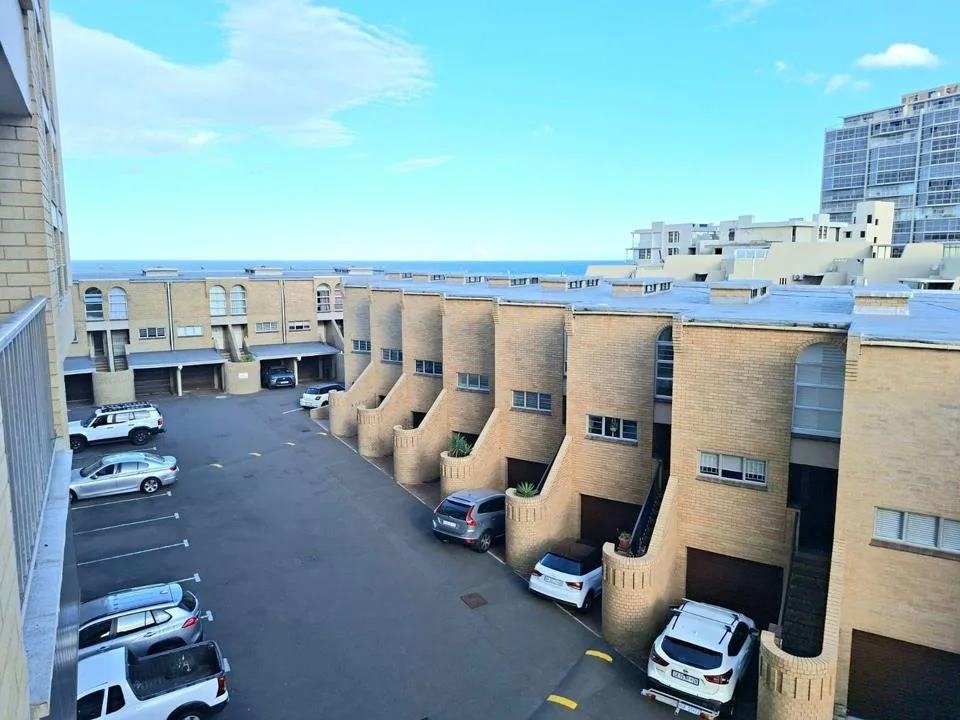3 Bedroom Apartment / flat to rent in Umhlanga Central