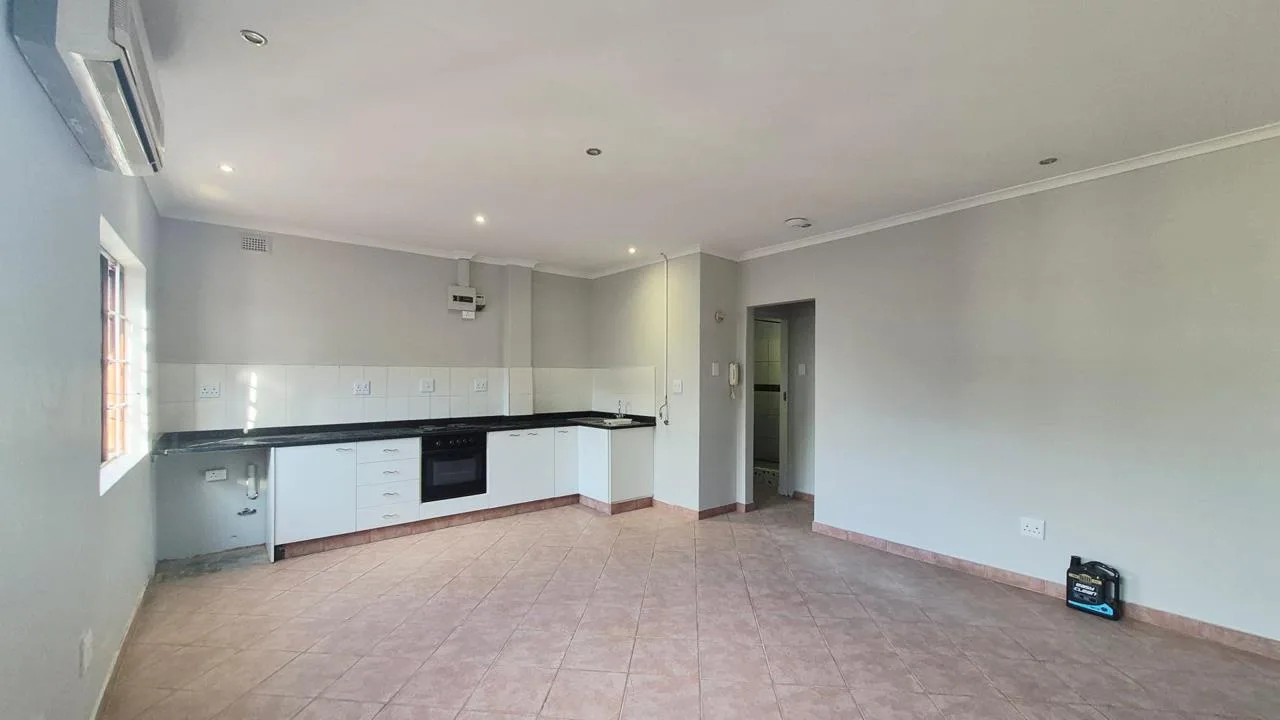 1 Bedroom House to rent in La Lucia