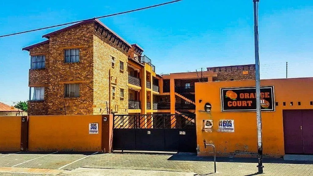 2 Bedroom Apartment / flat to rent in Turf Club