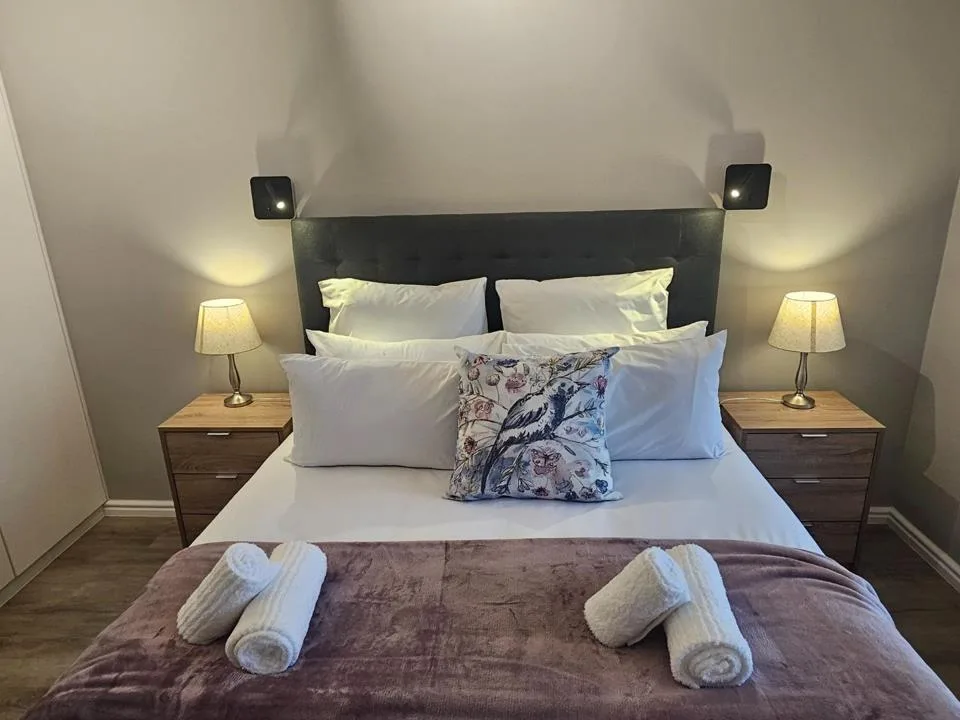 1 Bedroom Apartment / flat to rent in Camps Bay