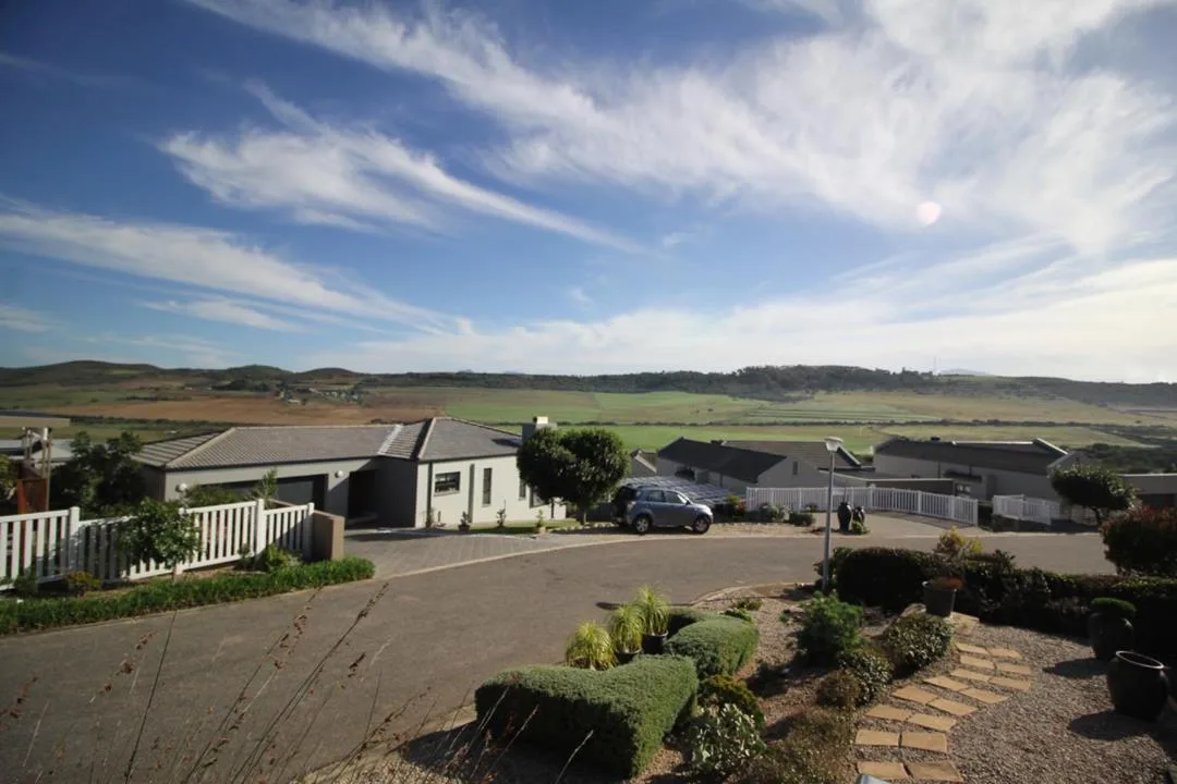 3 Bedroom House for sale in Reebok