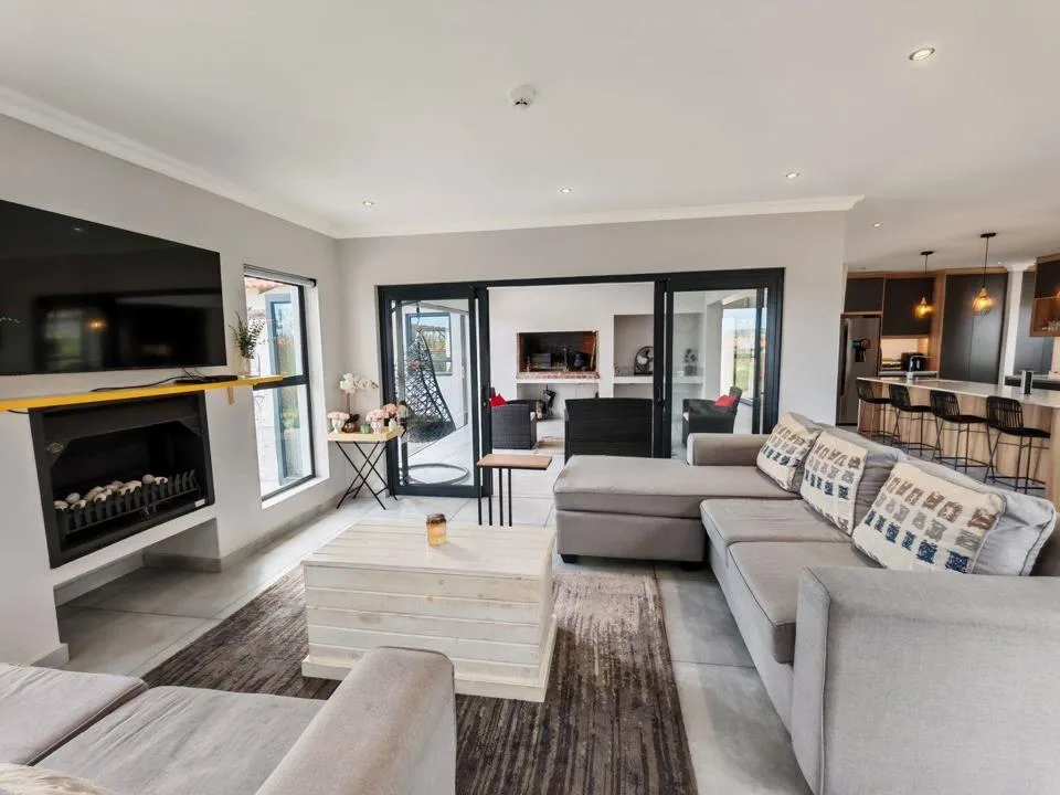 3 Bedroom House for sale in Langebaan Country Estate