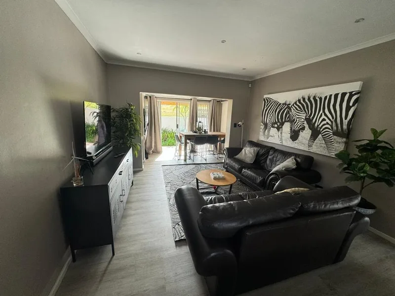 3 Bedroom Townhouse for sale in Sonstraal Heights
