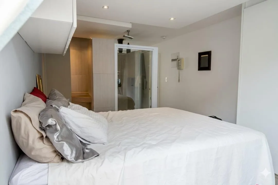 0.5 Bedroom Apartment / flat to rent in Table View