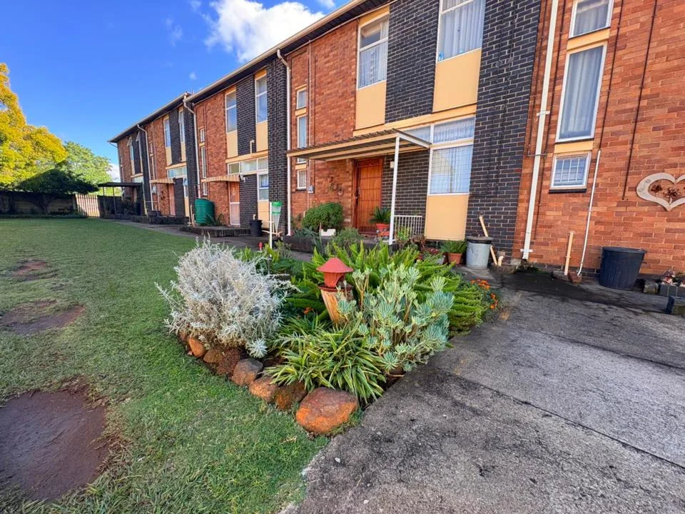 2 Bedroom Apartment / flat to rent in Huttenheights