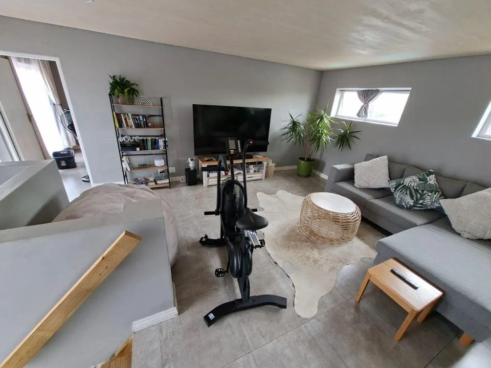 2 Bedroom Apartment / flat to rent in D'urbanvale