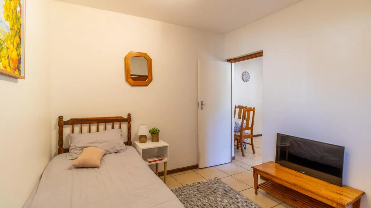 1 Bedroom Apartment / flat to rent in Courtrai