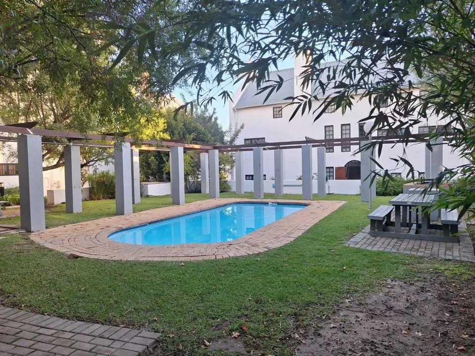1 Bedroom Apartment / flat to rent in De Werf