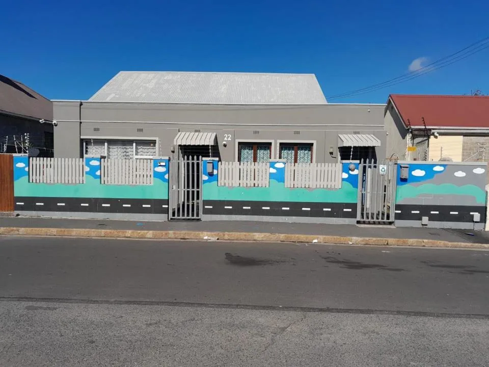 7 Bedroom House for sale in Wynberg Upper