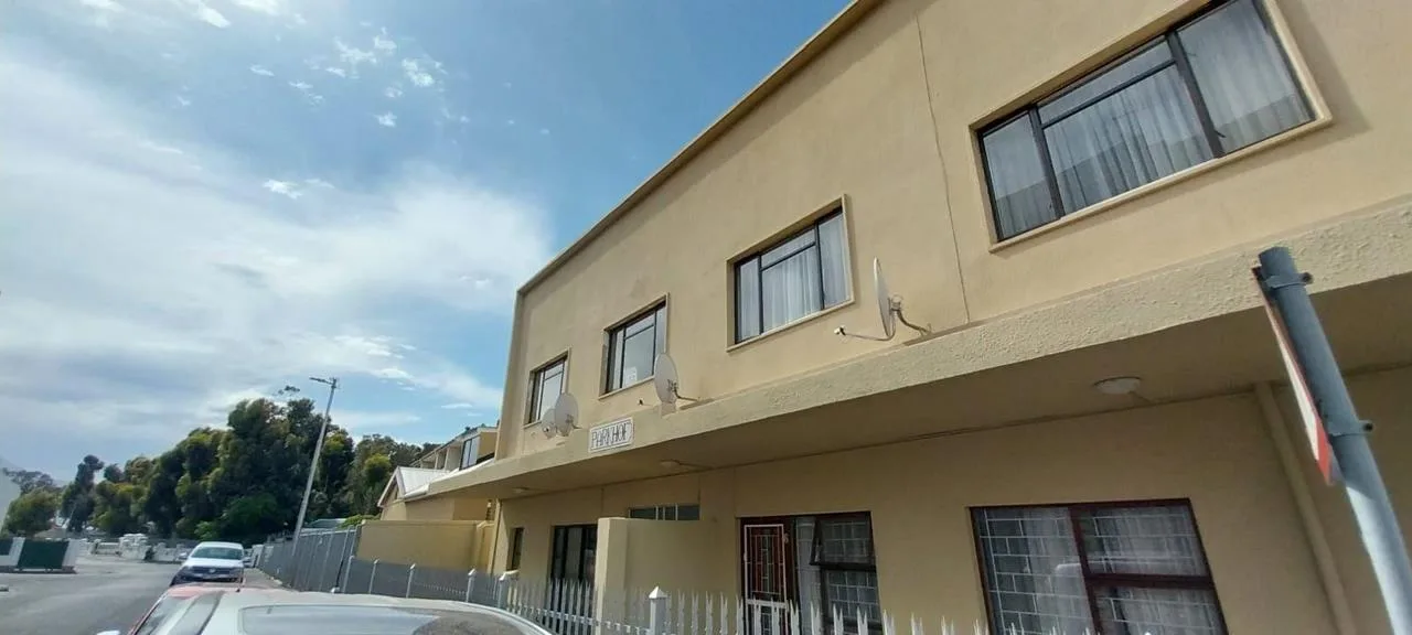 2 Bedroom Apartment / flat to rent in Strand South