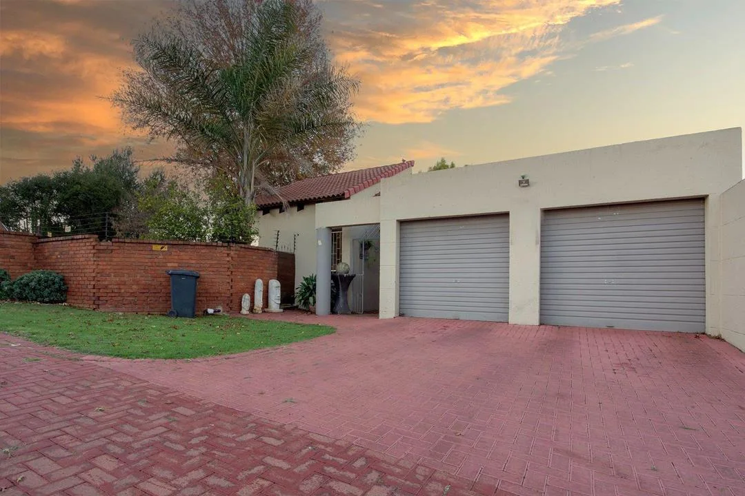 3 Bedroom Townhouse to rent in Bergsig