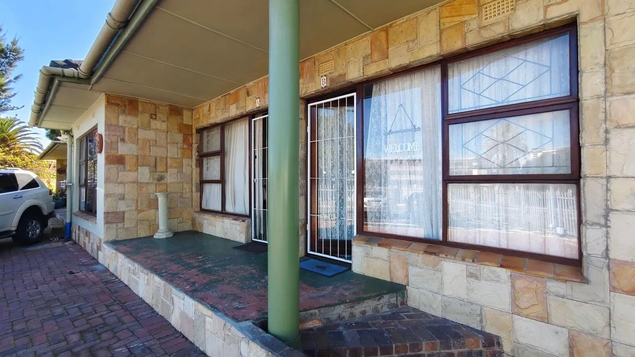 0.5 Bedroom Apartment / flat to rent in Blomtuin