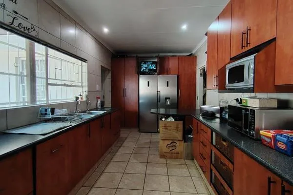 5 Bedroom House to rent in Magalieskruin