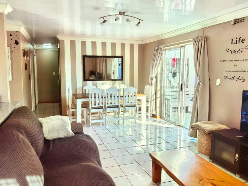 3 Bedroom House for sale in Townsend Estate