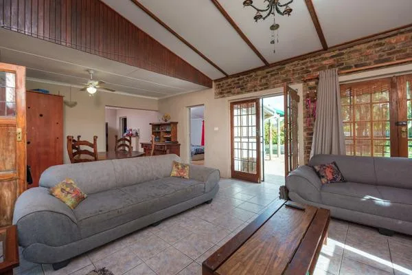 5 Bedroom House for sale in Denneoord
