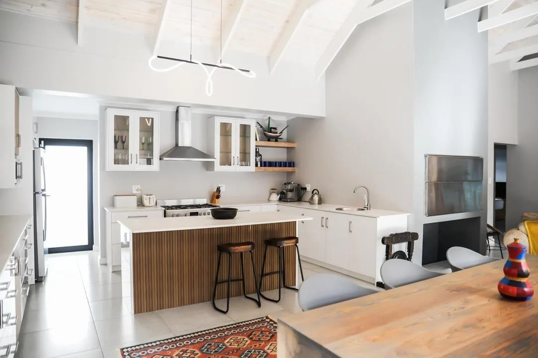 3 Bedroom House for sale in Laguna