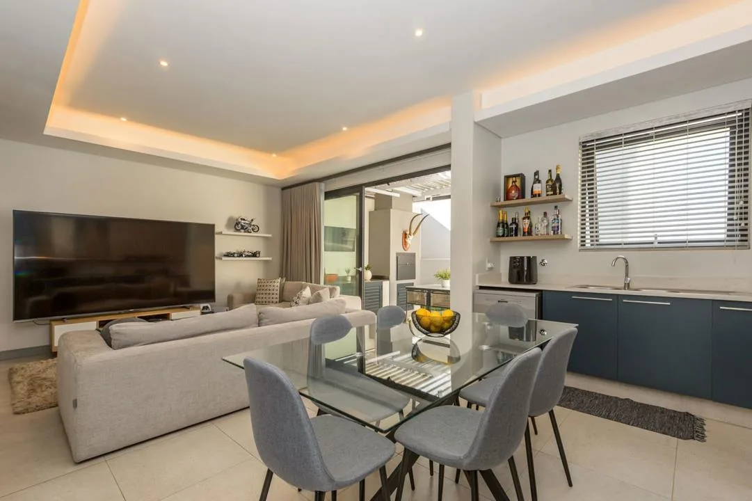 3 Bedroom Townhouse to rent in Bryanston
