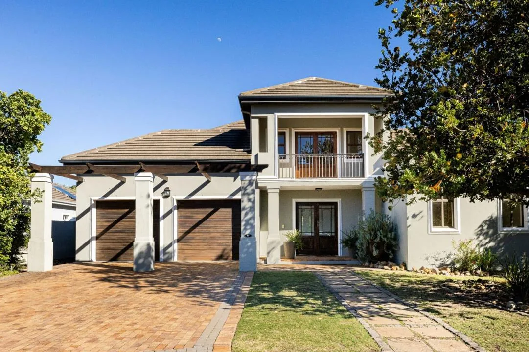 3 Bedroom House for sale in Val de Vie Estate