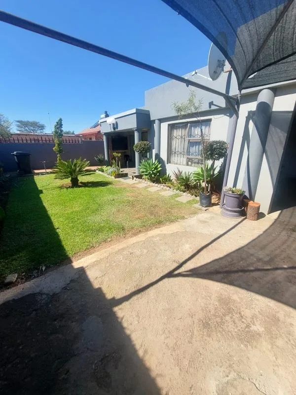 3 Bedroom House to rent in Tembisa Central
