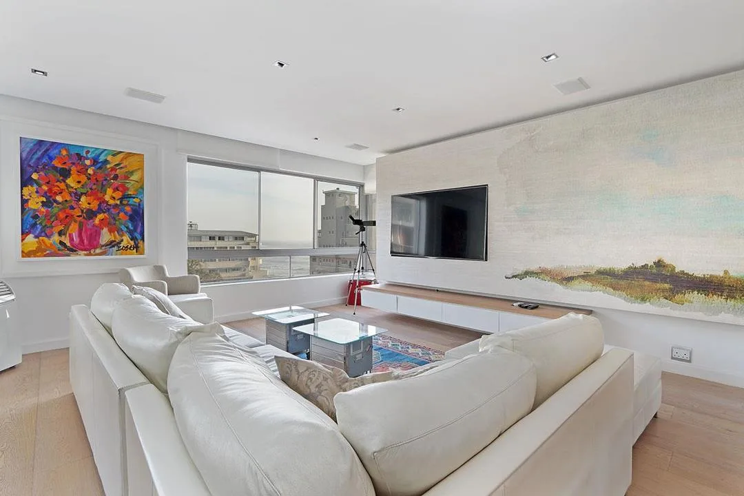 2 Bedroom Apartment / flat to rent in Sea Point