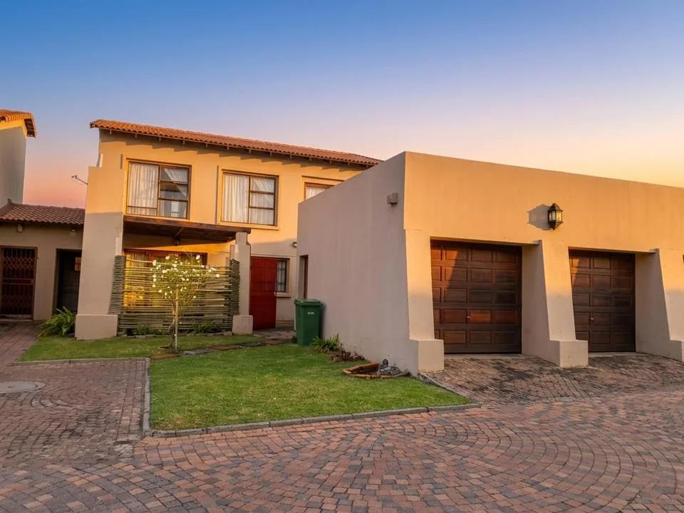 3 Bedroom Townhouse for sale in Waterval East