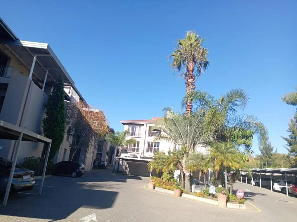 3 Bedroom Apartment / flat to rent in Sunninghill