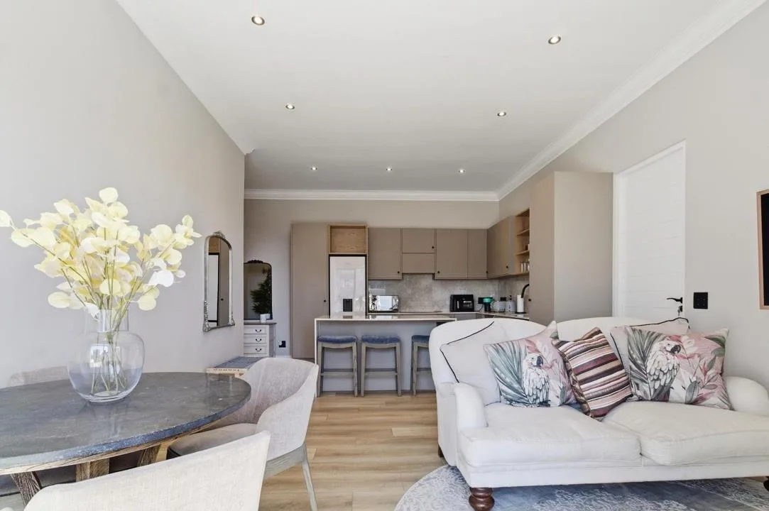 1 Bedroom Apartment / flat for sale in Sea Point