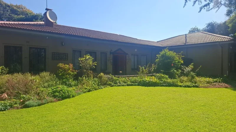 6 Bedroom House to rent in Northmead