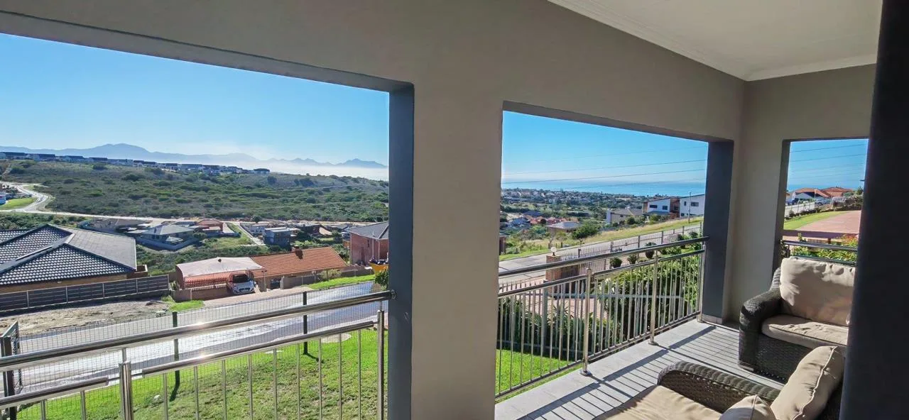 3 Bedroom House for sale in Seemeeu Park