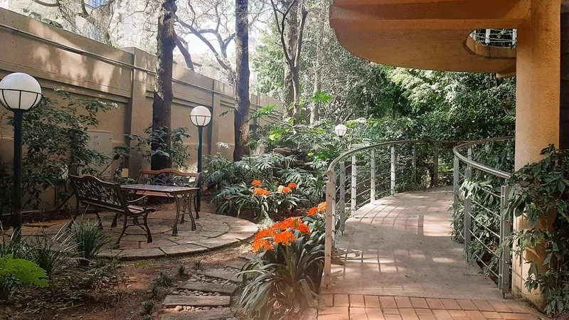 3 Bedroom Apartment / flat to rent in Morningside