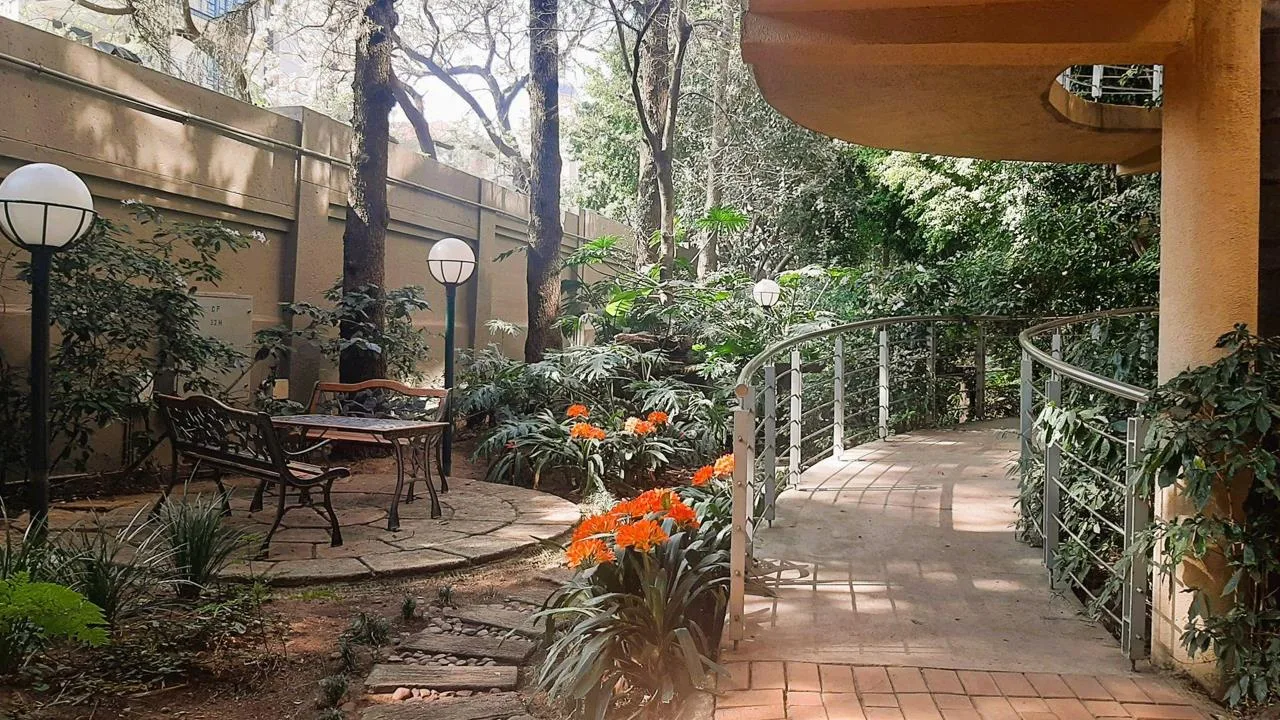 3 Bedroom Apartment / flat to rent in Morningside