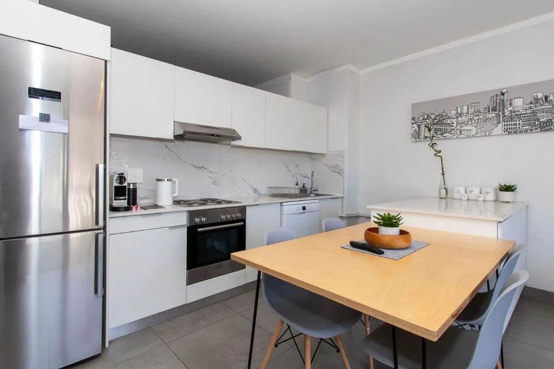 1 Bedroom Apartment / flat to rent in Zonnebloem