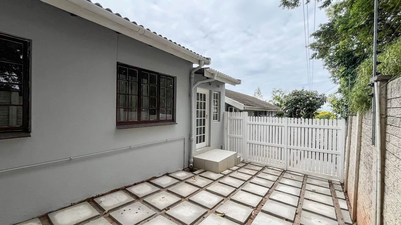 1 Bedroom House to rent in Durban North
