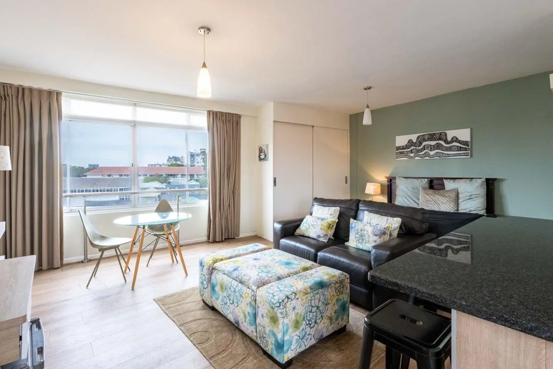 0.5 Bedroom Apartment / flat to rent in Green Point