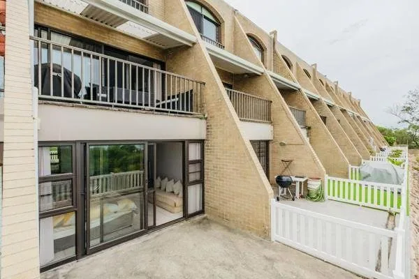 3 Bedroom Apartment / flat to rent in Umhlanga Central