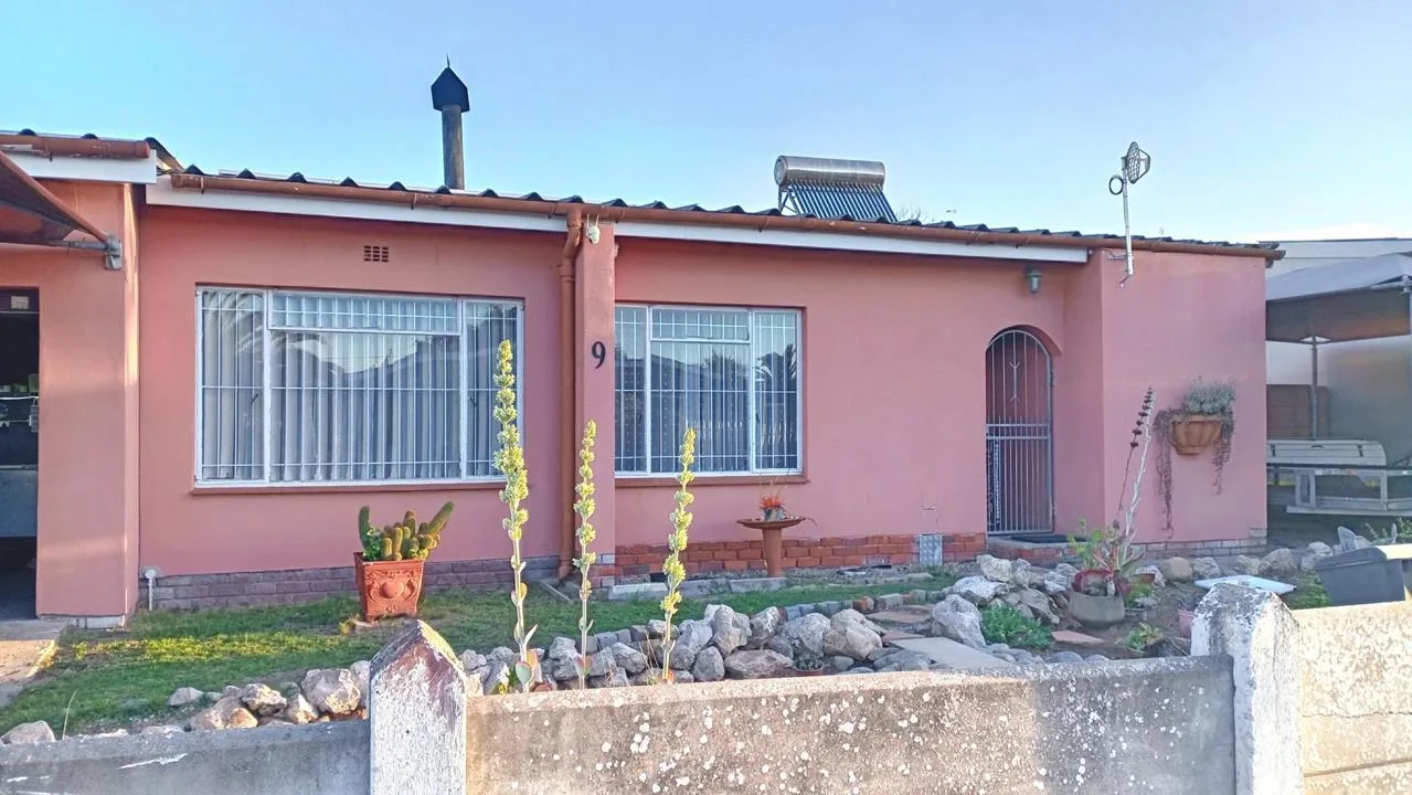3 Bedroom House for sale in Saldanha Central