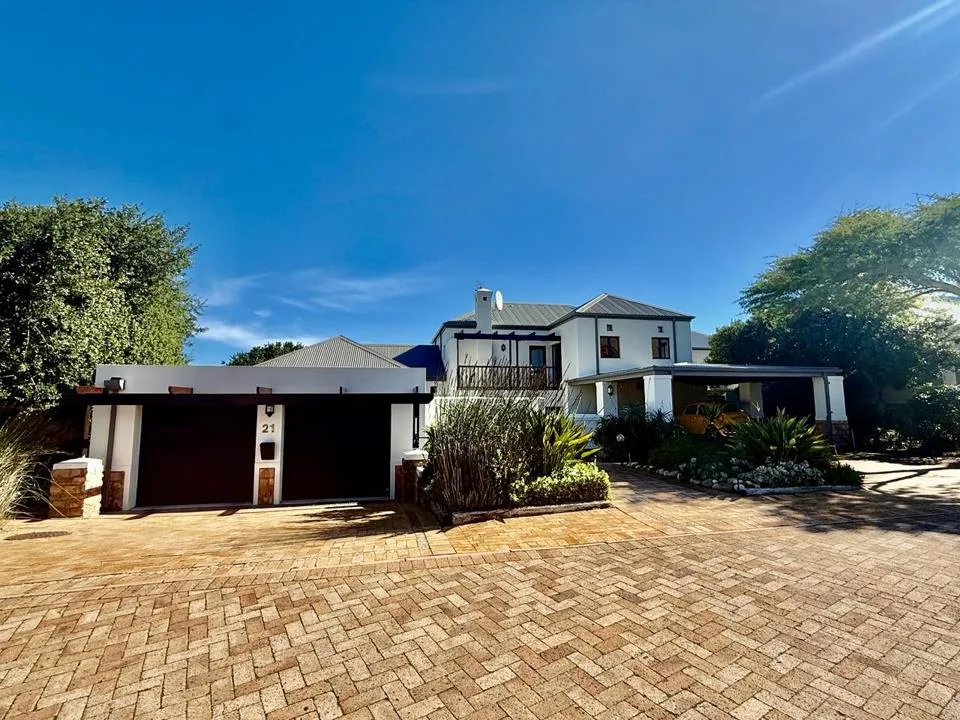 5 Bedroom House to rent in Atlantic Beach Golf Estate