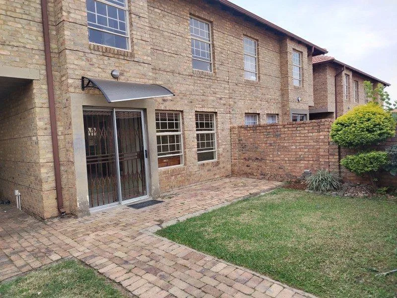 3 Bedroom Townhouse to rent in Annlin
