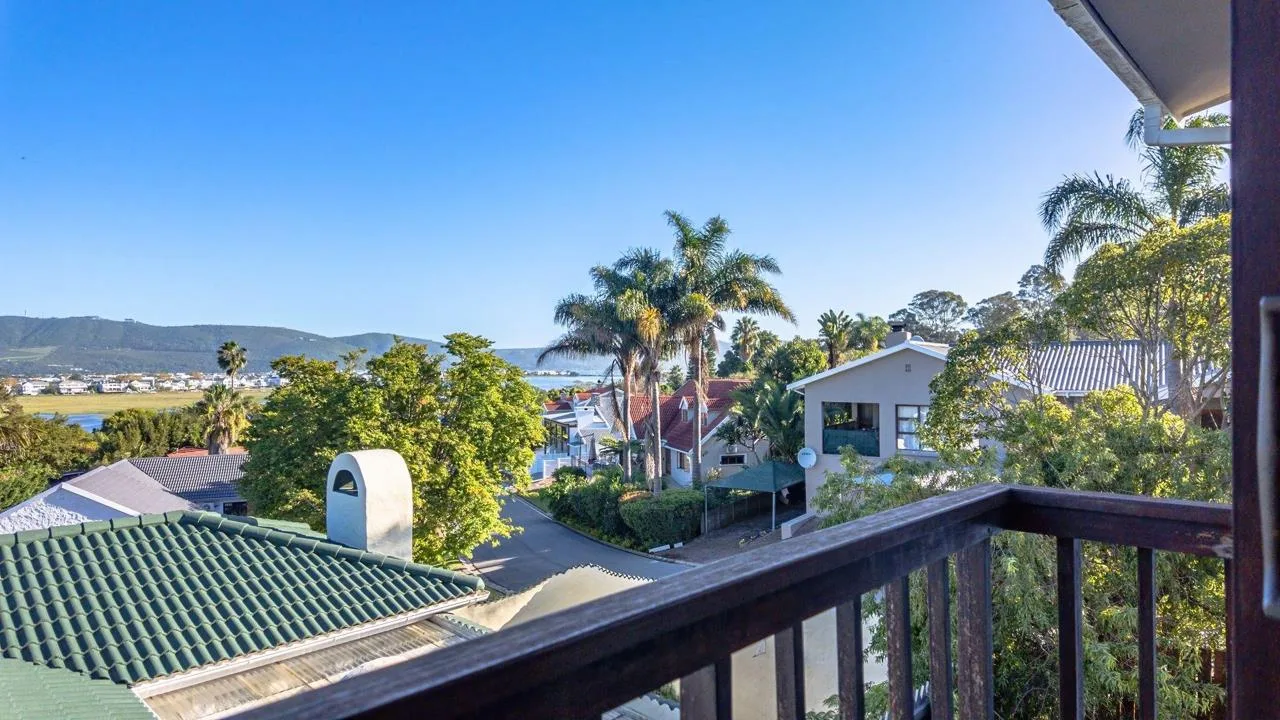 6 Bedroom House for sale in Costa Sarda