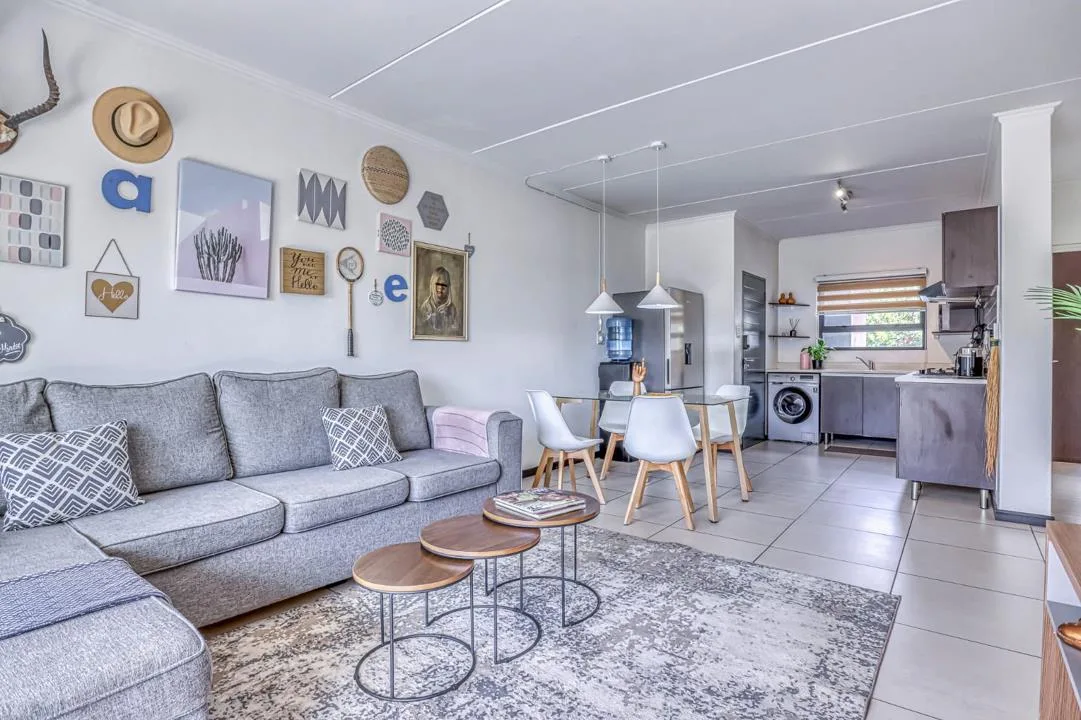 2 Bedroom Apartment / flat to rent in Fourways