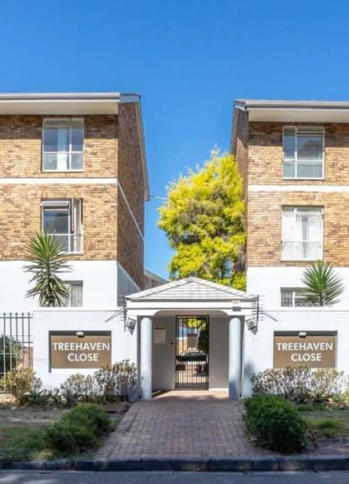2 Bedroom Apartment / flat for sale in Claremont
