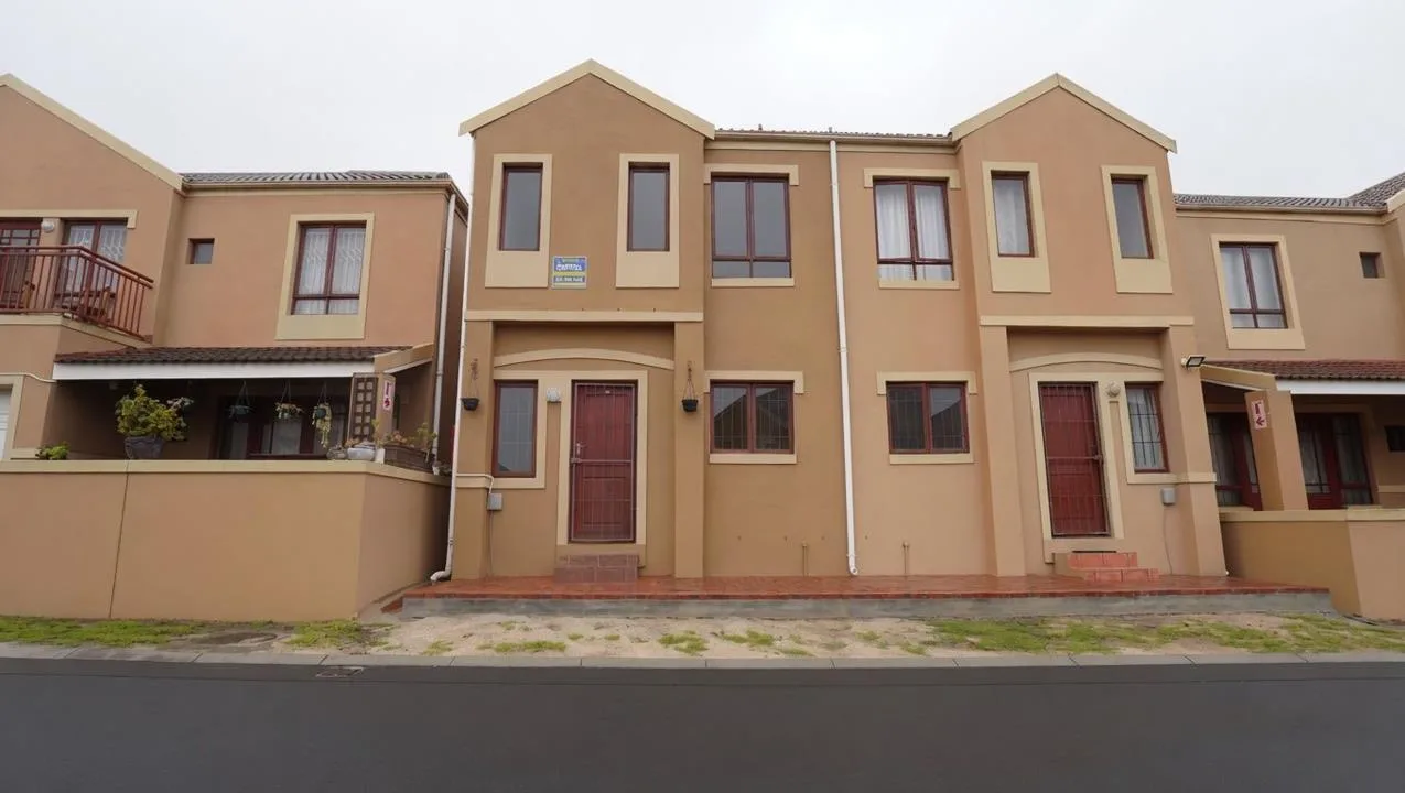 2 Bedroom Townhouse to rent in Normandie