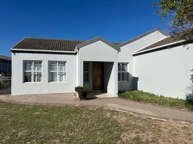 3 Bedroom House to rent in Country Club