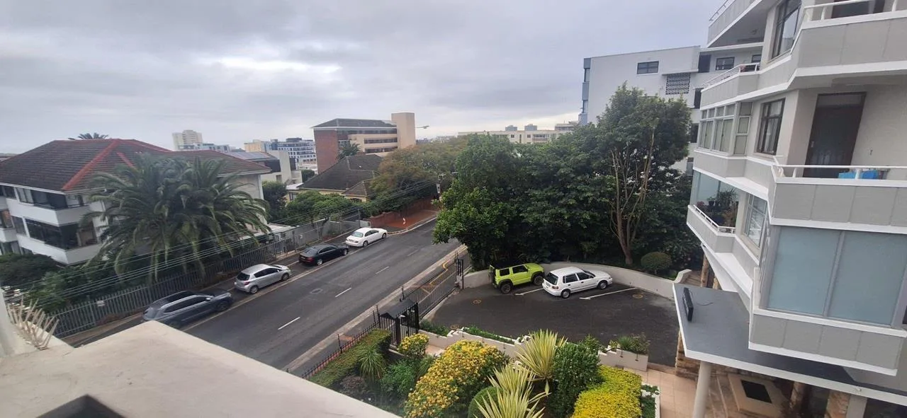 Apartment / flat to rent in Sea Point