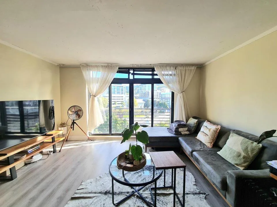 1 Bedroom Apartment / flat to rent in De Waterkant
