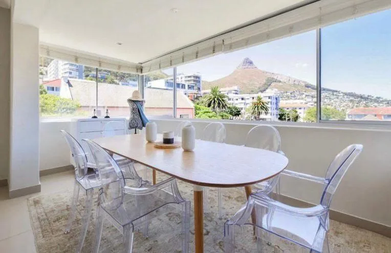 2 Bedroom Apartment / flat to rent in Sea Point