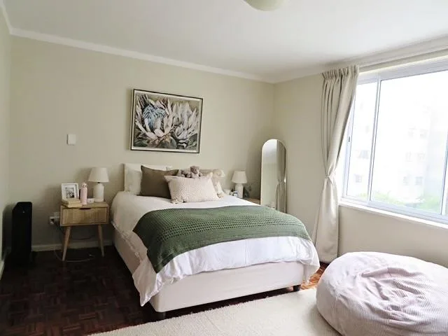 3 Bedroom Apartment / flat to rent in Sea Point